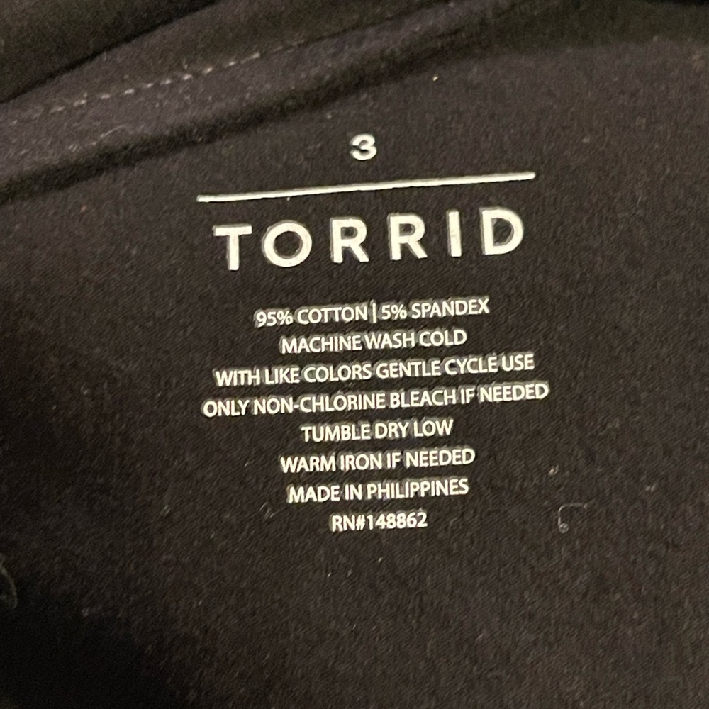 Torrid Mock Neck Top - Picture 4 of 4